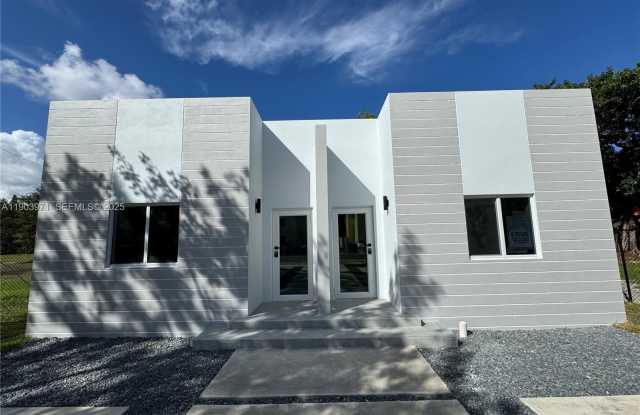 135 NW 60th St photos photos