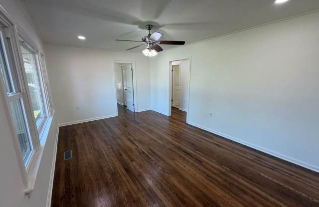 Bright, Updated 3 Bedroom Home with Modern Finishes photos photos