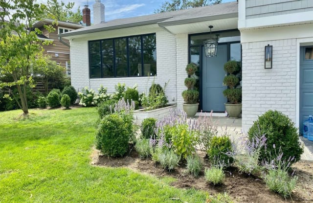 797 Plainfield Lane - 797 Plainfield Lane, Woodmere, NY 11581