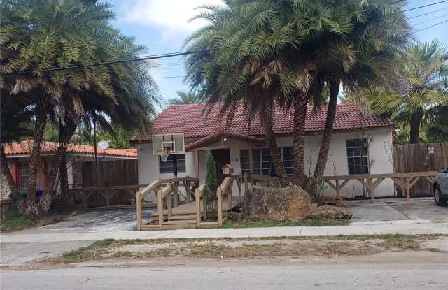 1997 SW 17th Ct photos photos