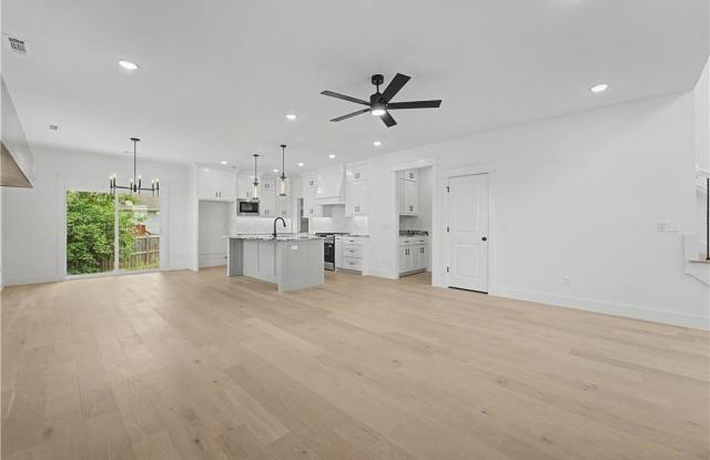 6603 SW Crabapple Street Gallery 3