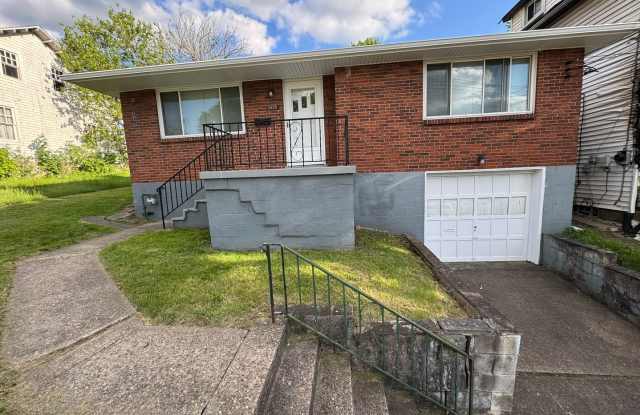 Updated 2-Bedroom 1-Bath Ranch House, GORGEOUS FLOORS!!! photos photos