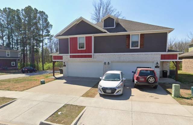 $150 AMAZON GIFT CARD WITH SIGNED LEASE!! 3B/3.5B PRE-LEASING FOR AUG 10 MOVE-IN!! - 4115 West Sardinia Way, Fayetteville, AR 72704