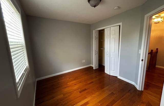 112 Myron Road Gallery 1