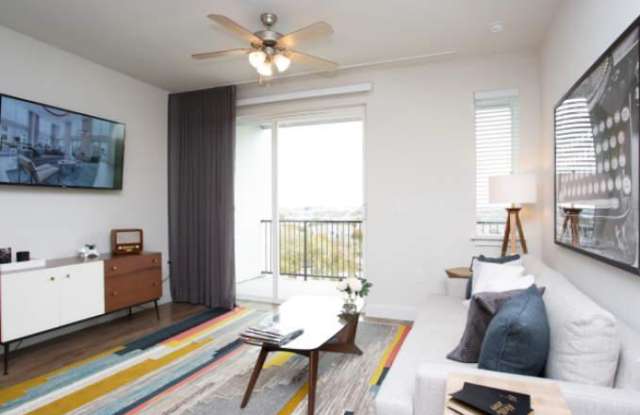 4775 E Riverside Dr Gallery 2