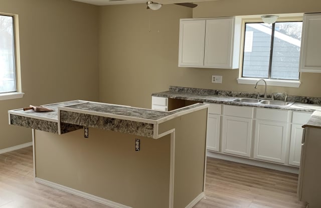 409 South Mount Carmel Street photos photos