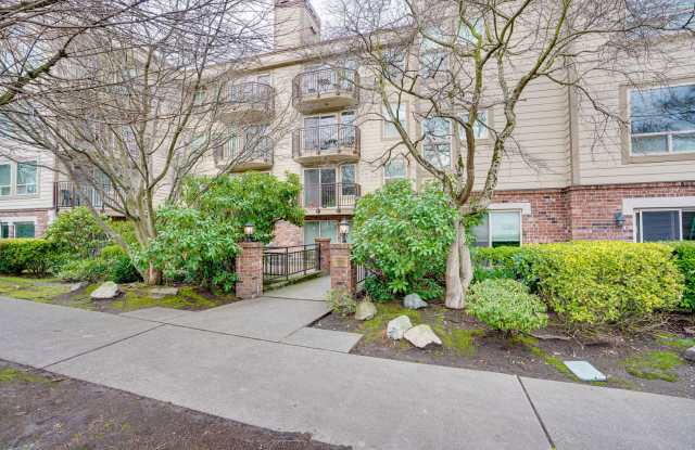 Gorgeous 2bd/2bth Lower Queen Anne Condo, $2,850/mo. photos photos Gorgeous 2bd/2bth Lower Queen Anne Condo, $2,850/mo. photos photos