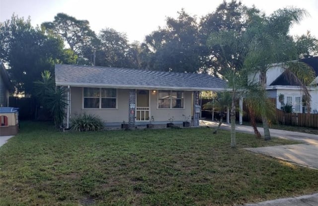 2421 80TH STREET N - 2421 80th Street North, St. Petersburg, FL 33710
