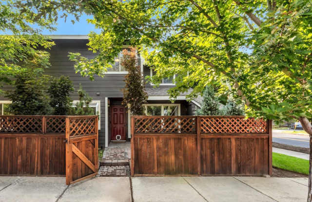 Renovated 1 BR - 1.5 BA Condo near Downtown Bend! photos photos Renovated 1 BR - 1.5 BA Condo near Downtown Bend! photos photos