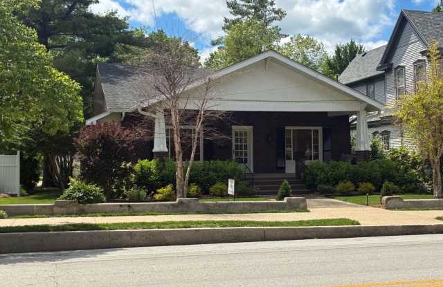 3 Bed/1 Bath Historic Russellville Home photos photos