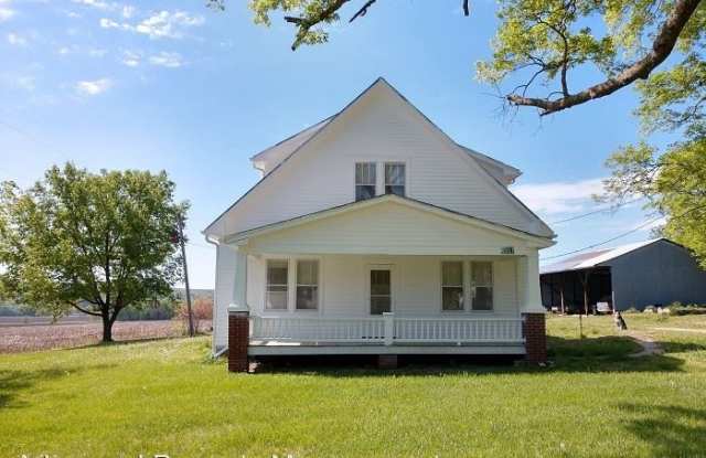 4557 S. 33rd St. - 4557 South 33rd Street, Riley County, KS 66502