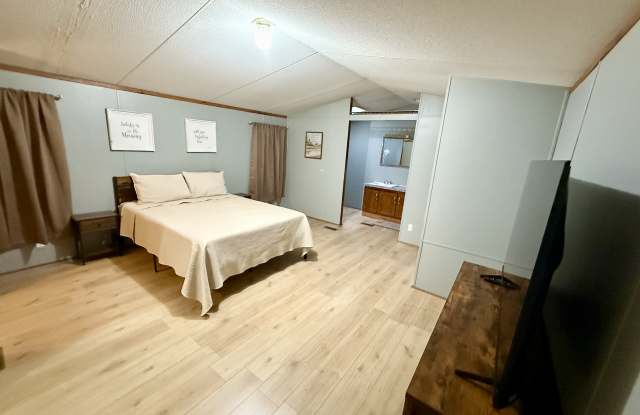930 East Murray Dr Space 3 photos photos