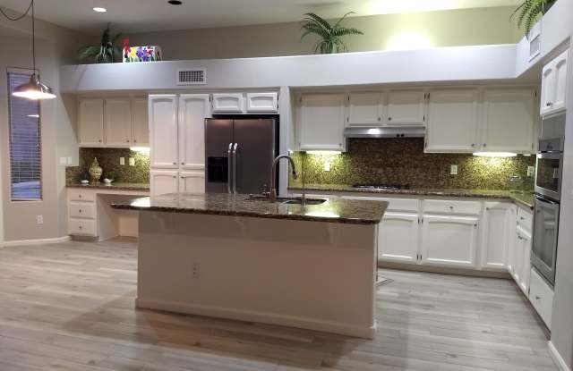6528 W VIA MONTOYA Drive Gallery 3