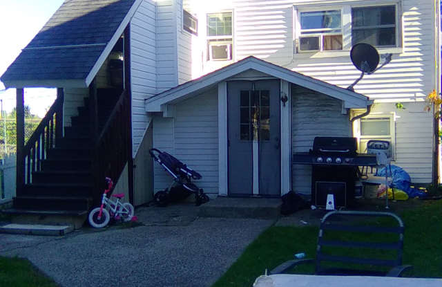 174 Emerson St Gallery 1