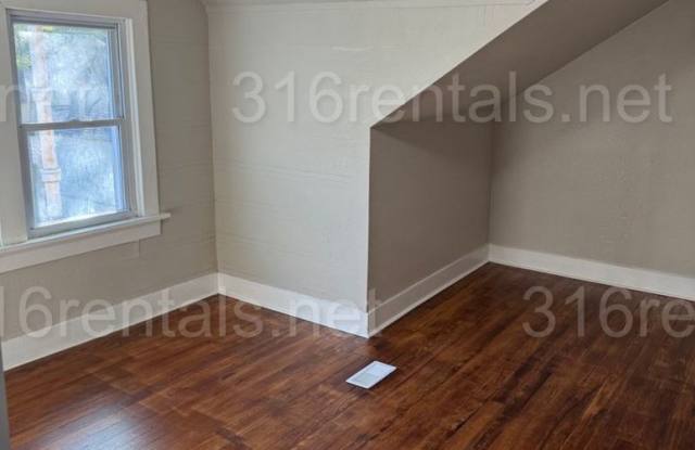 $1,150 - 320 Race St - Charming El Dorado 3 Bed 1 Bath! photos photos