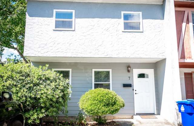 4bed/2ba Home AVAILABLE: 7 America St, Charleston - 7 America Street, Charleston, SC 29403