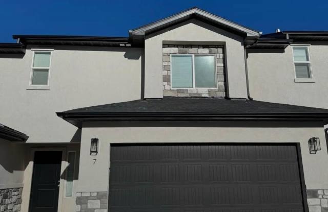 668 E Fiddlers Cove Dr photos photos