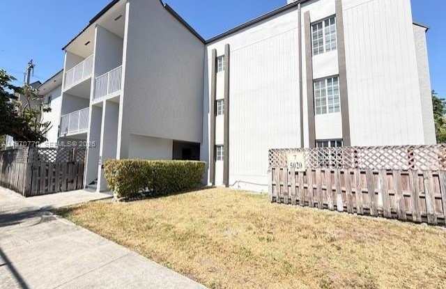 5020 NW 79th Ave photos photos