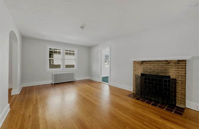 40 Orchard Place unit: 2 photos photos