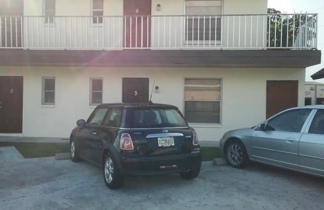 Coming mid November 1/1 close to Cape Coral Pkwy photos photos