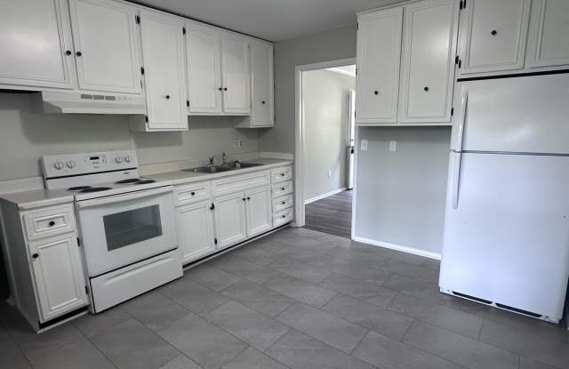 1009 Plainview photos photos