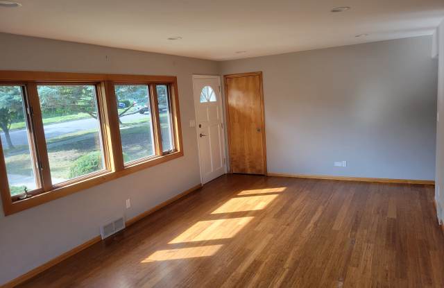 331 Skylark Drive Gallery 3