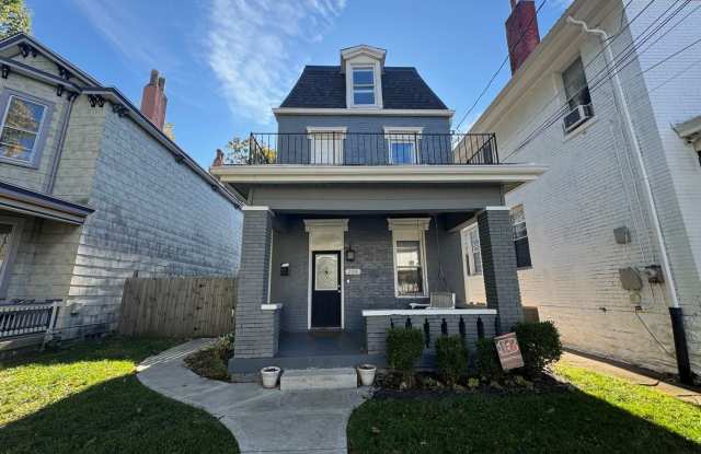 Recently Renovated 4 Bed/2 Bath House in Heart of Dayton Business District Only $2500/mo! - 208 6th Avenue, Dayton, KY 41074