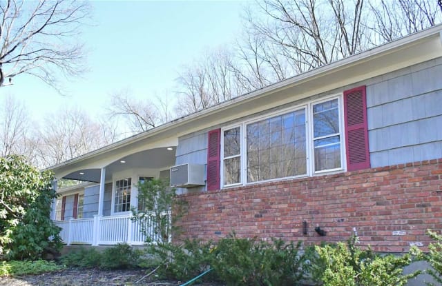 190 Lower Sheep Pasture Road - 190 Lower Sheep Pasture Road, Setauket-East Setauket, NY 11733