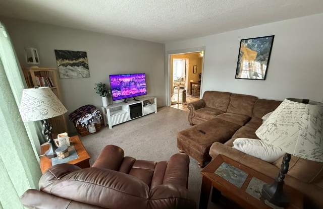 2515 South Duluth Avenue - 2515 South Duluth Avenue, Sioux Falls, SD 57105