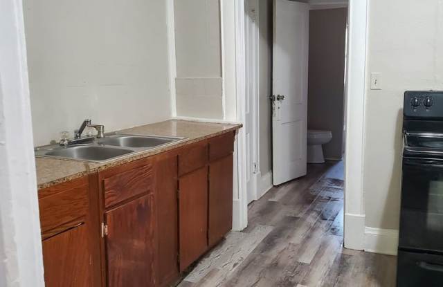 1933 - 1935 N Waco photos photos