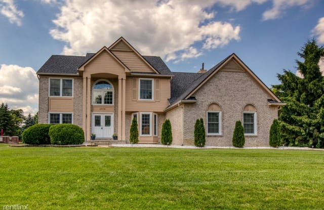 2818 Treyburn Ln - 2818 Treyburn Lane, Oakland County, MI 48324