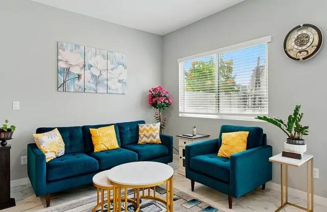 8326 N 22nd Ln - 8326 North 22nd Lane, Phoenix, AZ 85021