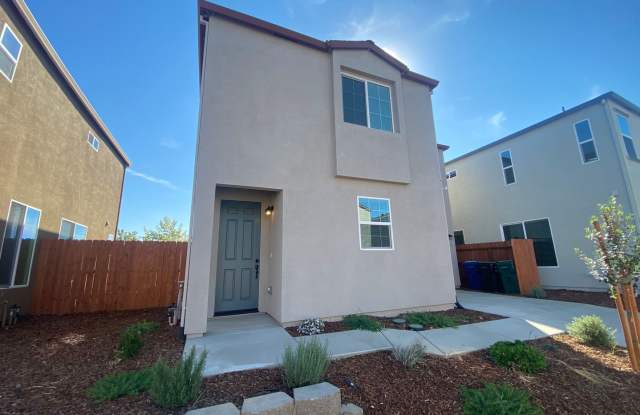 Newer Construction! 3 bedroom 2.5 Bathroom Home in a Gated Community photos photos