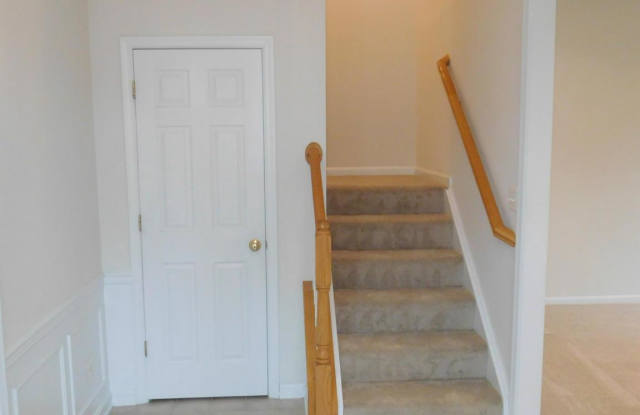 5065 VILLAGE FOUNTAIN PLACE Gallery 4
