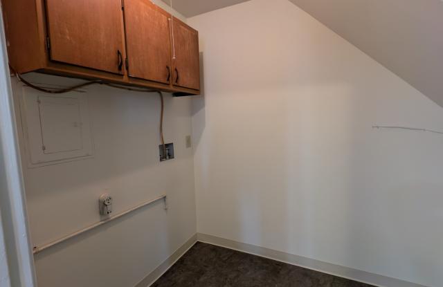 1209 D Kelburn Road Gallery 4