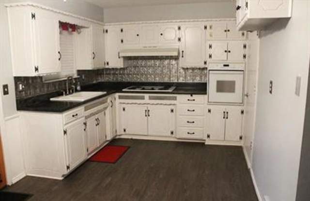 3220 Del Rancho Rd Gallery 3