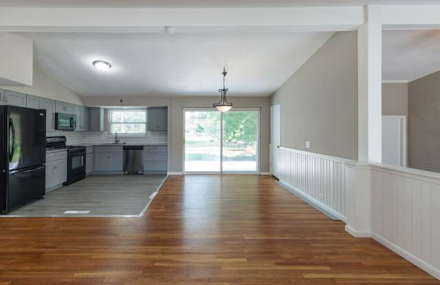 21 Queen Ann Dr Gallery 4