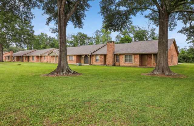 4825 Woodland Park Drive photos photos