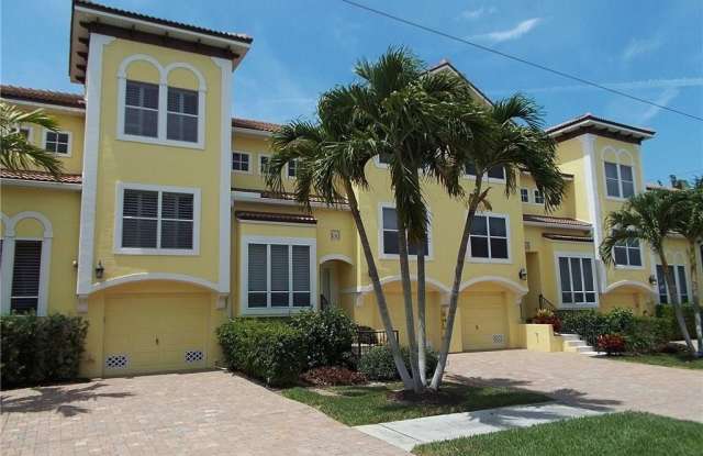 1080 5th St S unit: 1080 photos photos