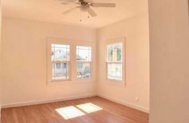 5410 Princeton Street Gallery 4