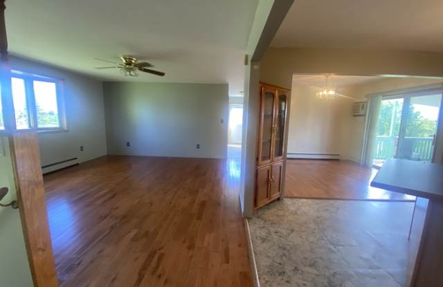 26990 Nellis Road Gallery 2