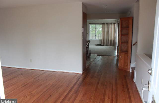8615 CONOVER PLACE Gallery 3