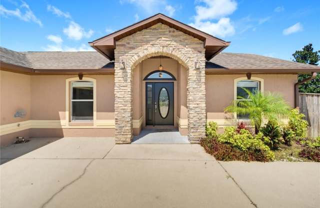 5719 SWEETHEART Court Gallery 3