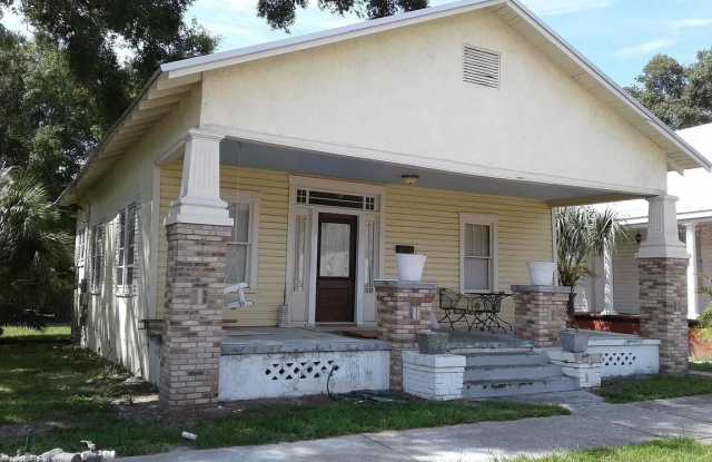 2221 E 11TH AVENUE photos photos