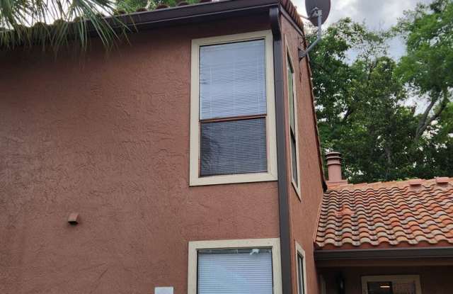 Beautiful Remodeled 2/2 Townhome  Won't last!! photos photos