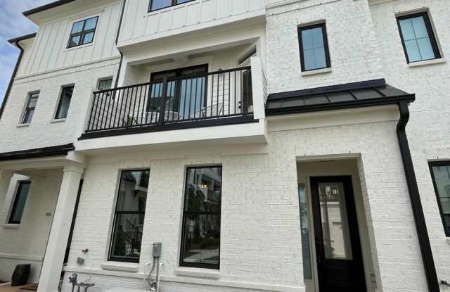 Stunning 2BD*, 3.5BA Raleigh Townhome with Bonus Office/Den on First Floor and 2-Car Attached Garage photos photos