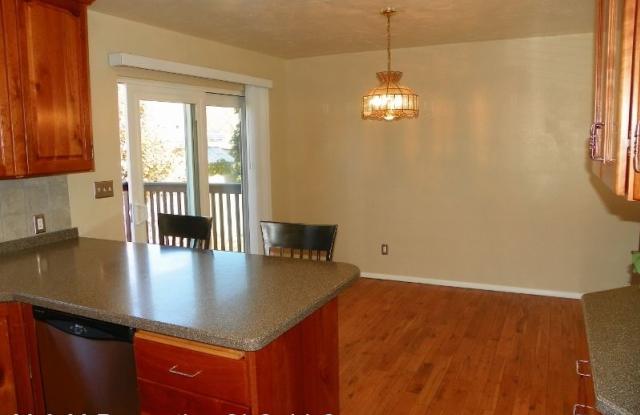 721 E 640 N Gallery 4