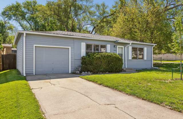 7013 La Vista Dr - Super Clean Gem!!! photos photos