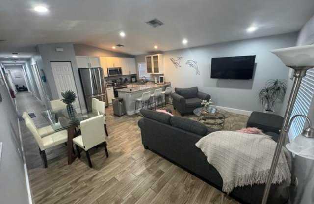601 N E Street, Lake Worth Beach, FL 33460 Gallery 3