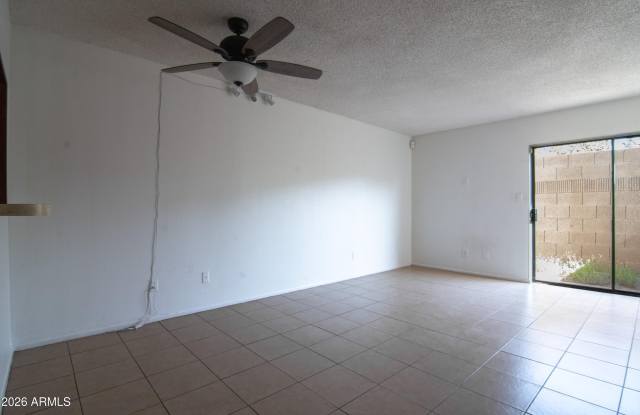 4221 E Almeria Road Gallery 4